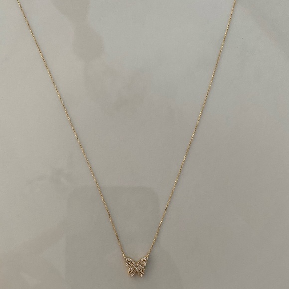 Diamond butterfly necklace - Picture 5 of 5